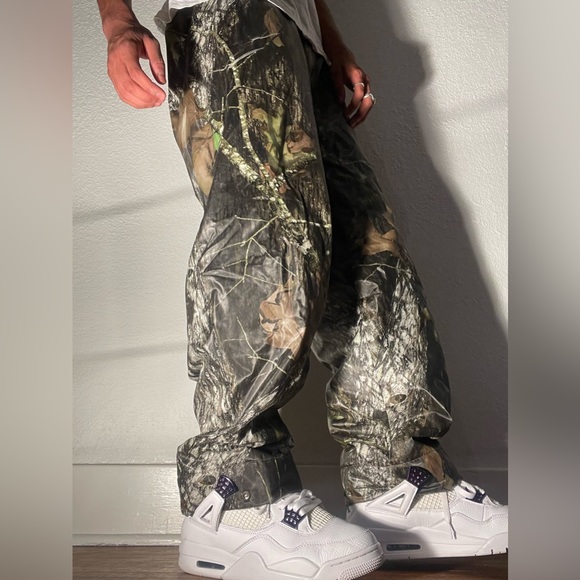 Camo Stearns x Mossy Oak Camo Waterproof pants - Picture 2 of 12